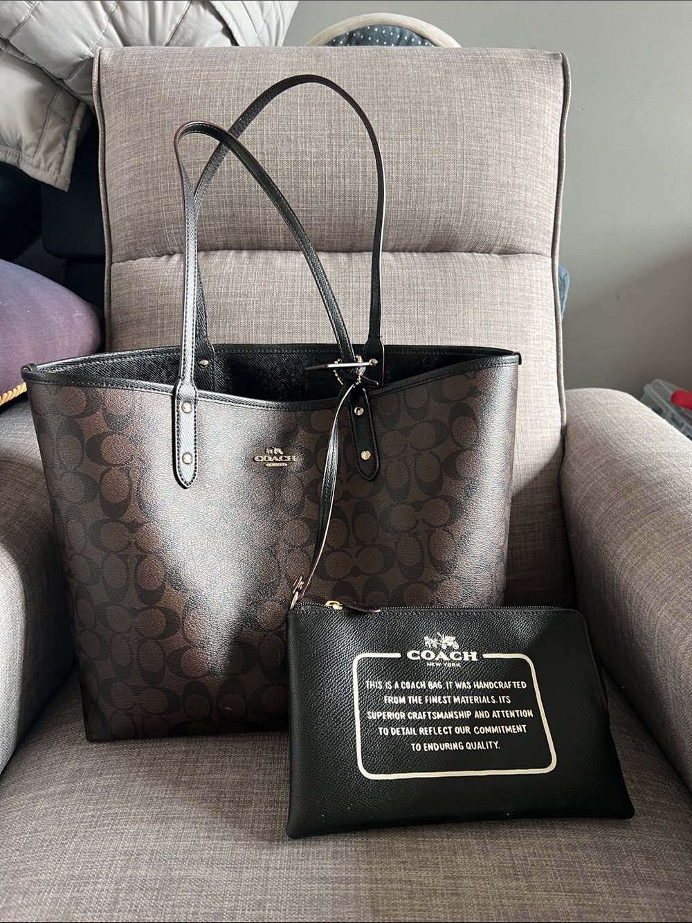 Coach Brown Signature Tote with Black Pouch and Gold Logo - Picture 3 of 6